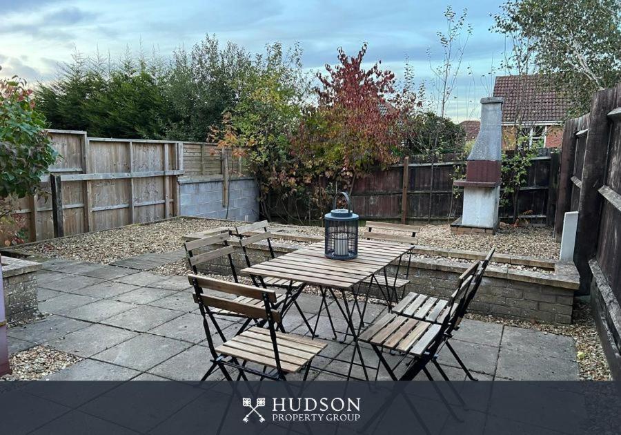 Vila Telford Townhouse With Parking And Garden Exteriér fotografie